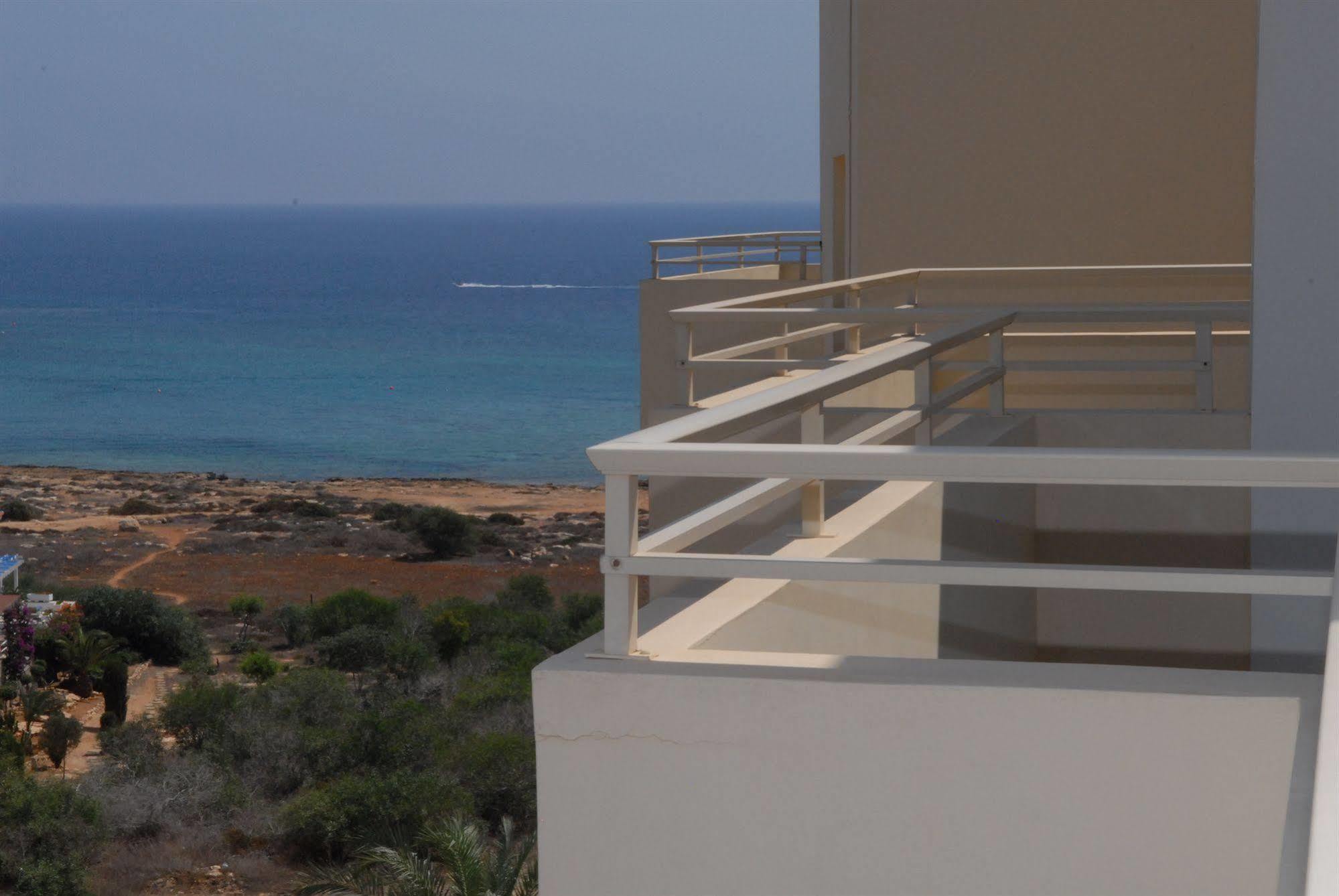 Iris Beach Hotel Protaras Exterior foto